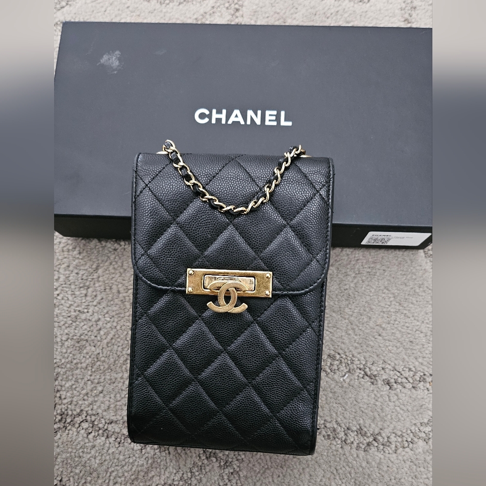 Chanel Golden Class Wallet on Chain Phone Holder Bag - Picture 1 of 13